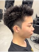 テーパーフェード刈り上げスパイキーパーマアクティブショート