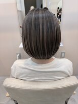 シダ(sida)&nbsp;白髪を染めず馴染ませる「プレイングカラー」