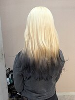 ラニヘアサロン(lani hair salon)&nbsp;ブロンド×ブラック/デザインカラー/グラデーション/裾カラー/