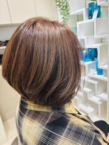 クラメール 黒崎コムシティ店(Kraemer)&nbsp;白髪ぼかしハイライトは”育てるカラー”へ。