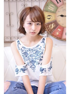 メイズ(MAZE) セミウェットな外ハネウェーブボブ【メイズ東中野・鍛原志行】