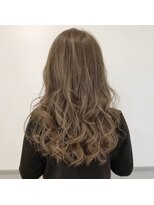 グランシュ 青葉台店(GranCieux)&nbsp;外国人風ハイライト×アッシュ☆