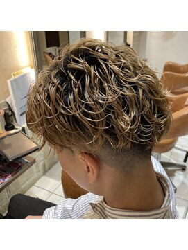 マイノリティー(Minority Produced By TOPHAIR) 外国人風パーマ