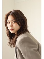 エクリ(equri×SHISEIDO)&nbsp;動きのあるレイヤースタイル×ハイライト