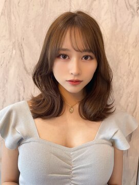 ルームバイシー 新宿(Loom. by Sea) 大人ガーリー×ダークアッシュ[似合わせカット/ミディアム]