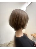 ショートボブ