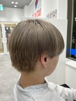 オーシャントーキョー 仙台(OCEAN TOKYO)&nbsp;ブリーチミルクティーベージュハイトーンマッシュメンズヘア