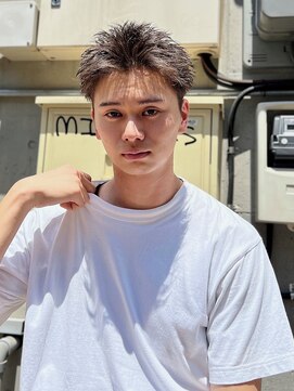 ビンゴ(BINGO) 1822ハイライト刈り上げベリーショートアップバングフェード短髪