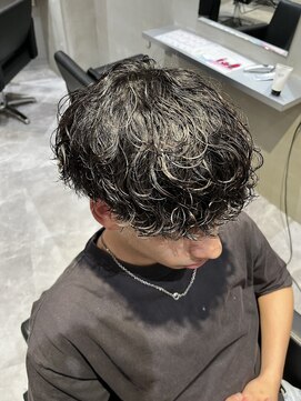 メルティエ(Mertie) 波巻きパーマ