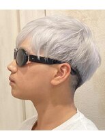 ヘアーリゾートガーデン 南林間店(Hair Resort Garden)&nbsp;ホワイトブリーチ/ショート