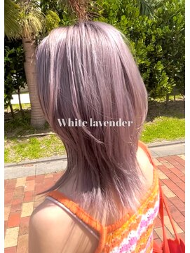 アヴァンセスパスリードット(Avance Spa three.) White lavender