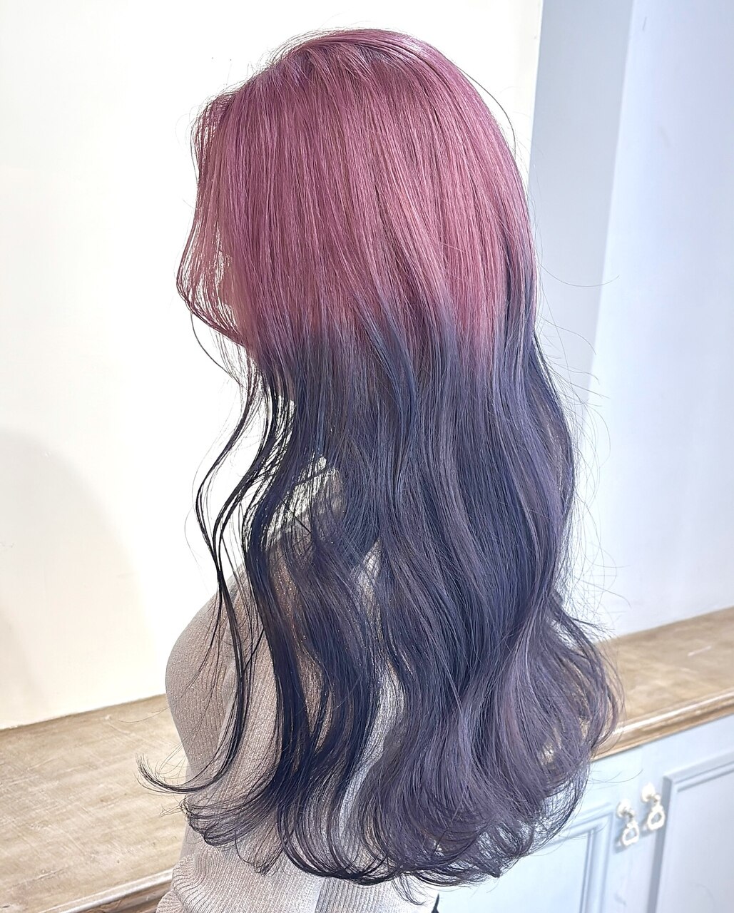 ルーツカラー ピンク×ラベンダー：L255466434｜ミライフ(mlife)のヘア
