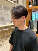 アフィナー 新宿(Afinar)&nbsp;ブリーチハイライトメンズセンターパートレイヤーカット/新宿駅