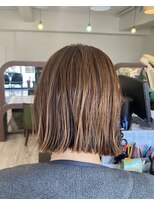 ドゥワドフェパッソ(Doigt de fee passo) 肩上ボブ