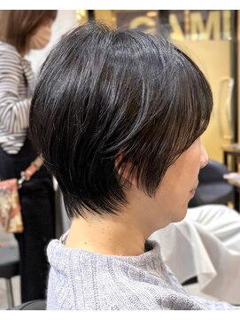ヨファ ヘアー(YOFA hair) 似合わせ　大人くびれショート