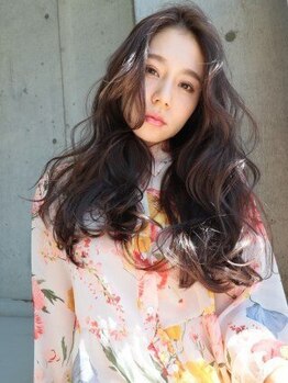 エンリエド(ENLIED)の写真/【名駅★髪質改善】髪の内部から補修してくれるトリートメントで、毛先までサラサラな手触りに♪