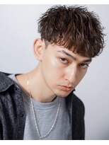 アストラ(ASTRA) MEN’S HAIR/サーフカール/刈り上げセンターパート