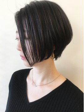 キアラ(Kchiara) 顎ラインスッキリショート