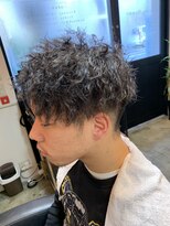 バーバー スタジオ ラフテル(Barber Studio RAFTEL)&nbsp;ツイストスパイラルパーマ、スパイラル強め