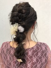 ラバーズ(LOVERS) 編みおろしヘアアレンジ