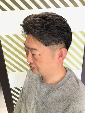 バーバーバー 都賀(BARBER-BAR) ボリューム溢れるツーブロック