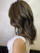 オースト ヘアー ステラ 新宿店(Aust hair Stella)&nbsp;コントラストハイライト×大人カーキグレージュ　k