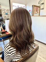 オレンジ(orange)&nbsp;【orange大分賀来】アッシュ・グレージュカラー・ヨシンモリ巻き