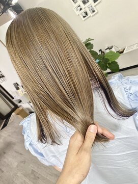 ラフ(laf) ミルクティーベージュ