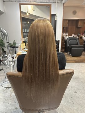 フツーロ 栄(FUTURO) プルエクステ