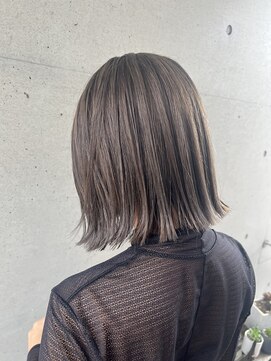 アチーブ ヘア デザイン(achieve hair design) カーキグレージュ 外ハネミディアムスタイル
