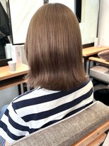 ミュラ(mulah)&nbsp;透明感カラーマロンベージュ＊外ハネミディアム秋カラー