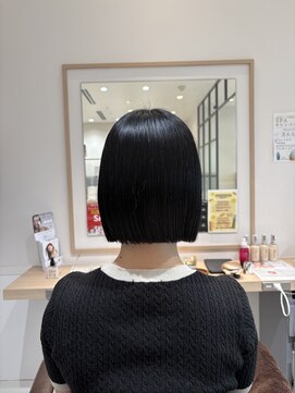 バサ 鷺ノ宮店(BASSA) 【スタイル】ブルーブラック×前下がりボブ