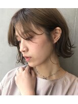 フィル(FiL) 大人グレージュ　外はね