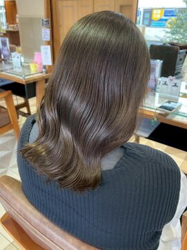 バブ バイネオリーブ(Bab by neolive) ココアベージュ/オリーブグレー/小顔/ハイライト/自由ヶ丘