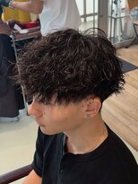 フィフス(fifth) ツイストスパイラルパーマラウンドマッシュカットツーブロック