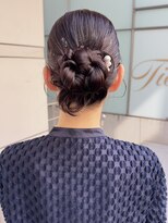 ティエラ 原宿 表参道(Tierra)&nbsp;〈Tierra毛利仁美〉和装にも!艶シニヨンヘアアレンジ