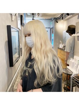 ジーナ(XENA) 【光】Honey blonde