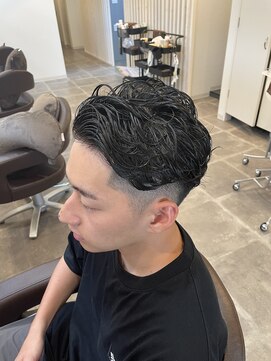 パフュームバイアフロート 南流山店(Perfume by afloat) ビジネスリバースショート　ツーブロック