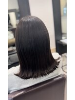 ノーム バイ アウラ(norm. by aura) 切りっぱなしボブ　外ハネボブ　ばっさりカット