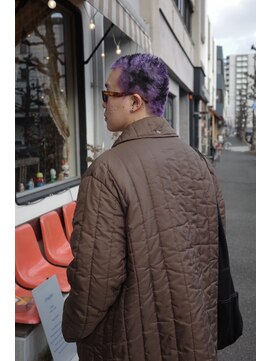 エディ(Edy) スパイキーショートケアブリーチダブルカラー外国人風眉毛カット