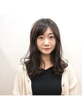 アローズソワン(HELLO'S SOIN) 上品グレージュで愛されヘア 6/24