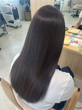 ファムバイアヴァンス(Femme by AVANCE.) 艶感 髪質改善カラー