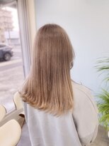 イコイ(ikoi)&nbsp;【YKR】シルバー×セミロング