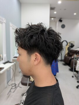 ジパングノアールオム 曳舟店(Zipangu NOIR HOMME) 大人のツイスパはアップバンクで瞬間印象値ブチ上げ