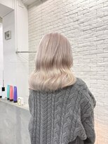 ブレス(bless)&nbsp;ホワイト ブリーチ ハイトーンボブ