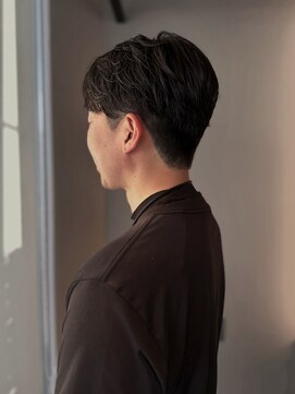 イト(iyto) 毛流れパーマ