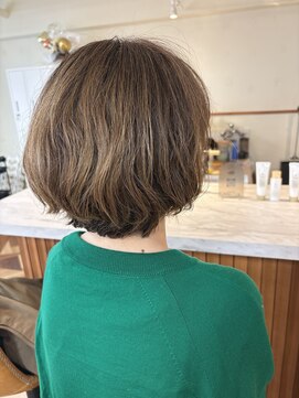 ラナ(LANA) 白髪ぼかし×ベージュカラー