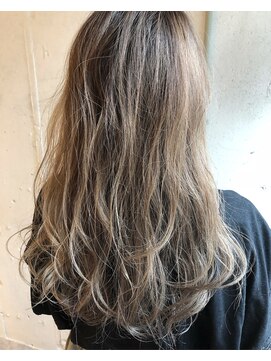 エイト 福岡天神店(EIGHT fukuoka) 【EIGHT福岡】nabe_外国人風バレイヤージュペールブロンド