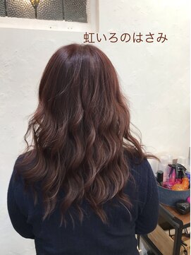 ヘア デザイン 虹いろのはさみ 外国人風　巻き髪