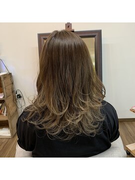 ステム トウキョウ(stem TOKYO) バレイヤージュ